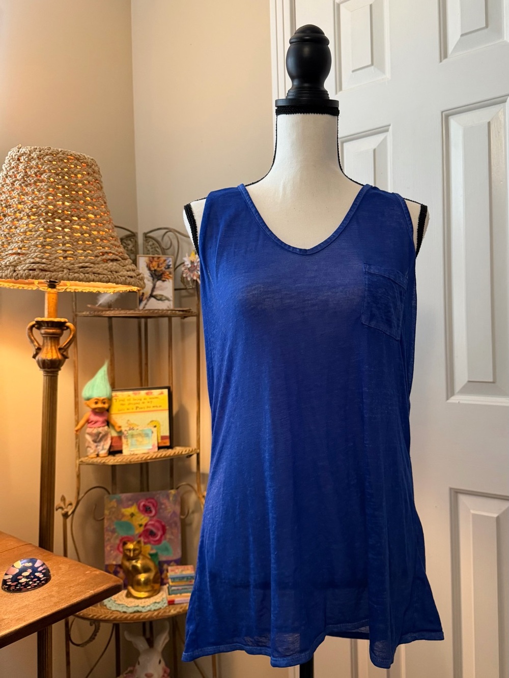 Athleta Royal Blue V-Neck Pocket Tank sz med euc